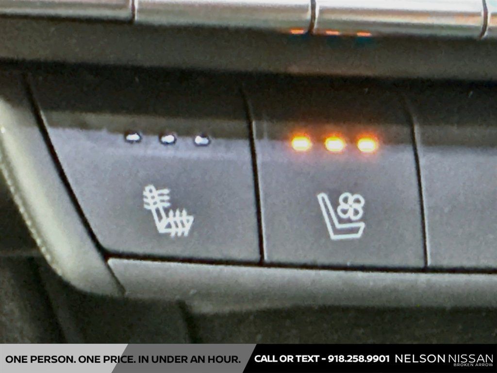 Used 2021 Cadillac CT4 V w/ Technology Package RWD image 21
