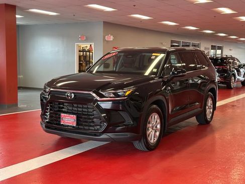 Certified 2024 Toyota Grand Highlander AWD image 7