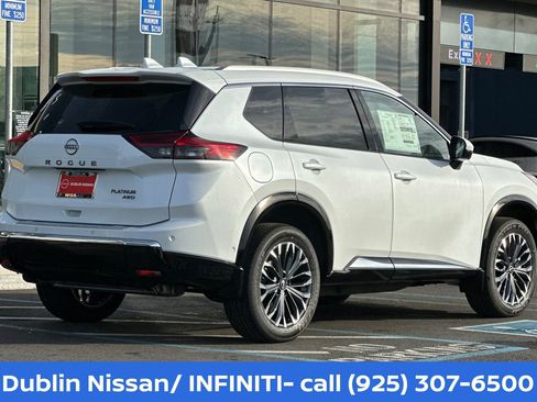 New 2026 Nissan Rogue Platinum w/ Tech Package AWD/4WD image 4