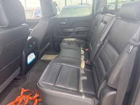 Used 2018 GMC Sierra 2500 Denali w/ Duramax Plus Package AWD/4WD image 30