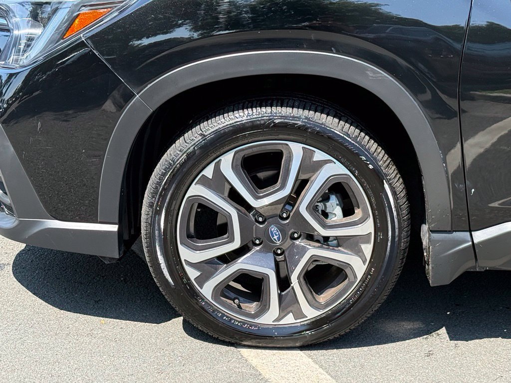 Used 2024 Subaru Ascent Touring AWD/4WD image 11