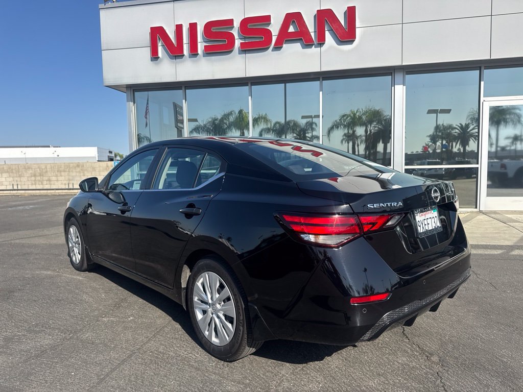 Used 2025 Nissan Sentra S FWD image 2