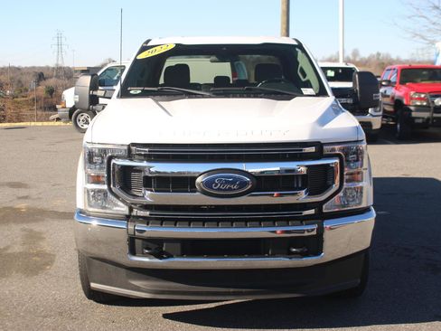Used 2022 Ford F250 XLT image 2
