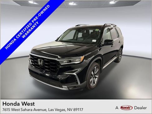 Certified 2025 Honda Pilot Touring image 1