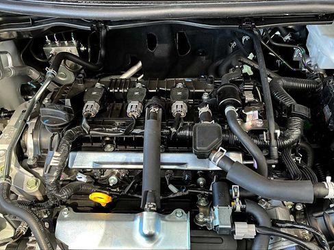 Used 2025 Nissan Versa SV w/ Trunk Package FWD image 17