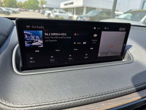 Used 2023 Acura MDX SH-AWD w/ Advance Package image 14