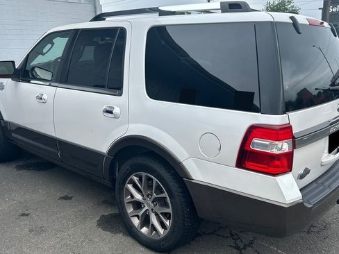 Used 2017 Ford Expedition King Ranch RWD image 2