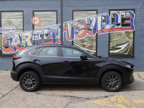 Used 2022 MAZDA CX-30 AWD 2.5 S image 23