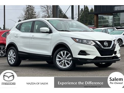 Used 2021 Nissan Rogue Sport S image 1