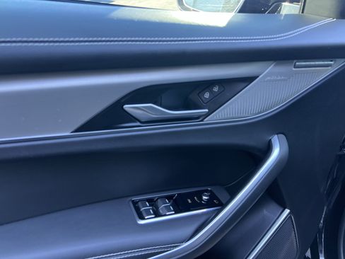 Certified 2025 Jaguar F-PACE R-Dynamic S image 14