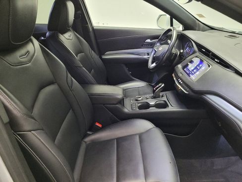 Used 2020 Cadillac XT4 Premium Luxury w/ Cold Weather Package FWD image 21