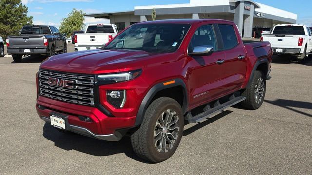 Used 2024 GMC Canyon Denali AWD/4WD image 5