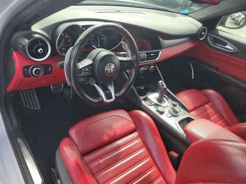 Used 2021 Alfa Romeo Giulia Ti Sport image 17