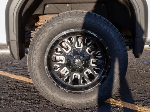 Used 2020 GMC Sierra 2500 Denali w/ Denali Ultimate Package image 34