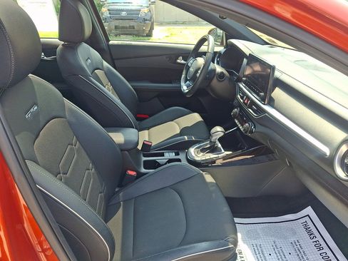 Used 2022 Kia Forte GT-Line w/ GT-Line Premium Package FWD image 13