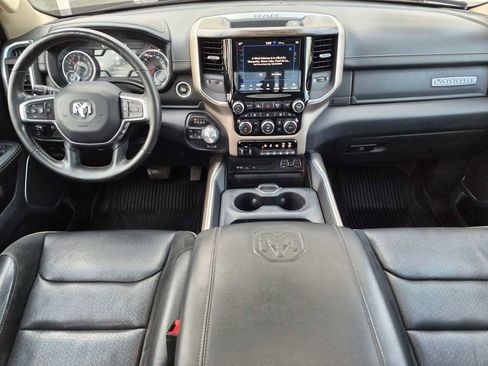 Used 2019 RAM 1500 Laramie AWD/4WD image 18