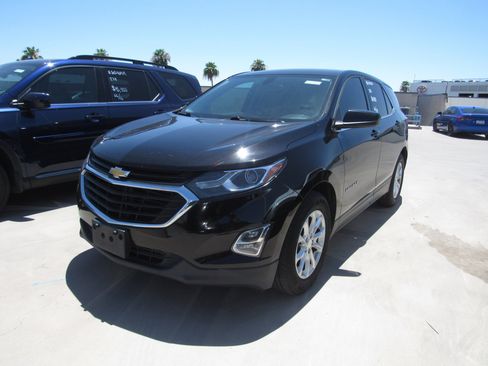 Used 2019 Chevrolet Equinox LT FWD image 1