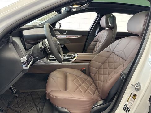New 2026 BMW 740i xDrive image 14