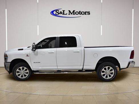 New 2026 RAM 2500 Laramie w/ Towing Technology Group AWD/4WD image 3