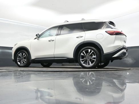 Certified 2022 INFINITI QX60 Luxe w/ Performance Audio Package image 42