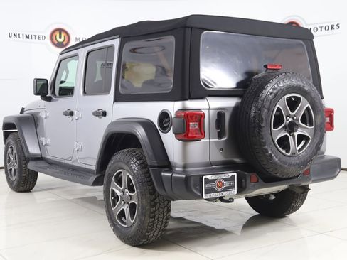 Used 2018 Jeep Wrangler Unlimited Sport S image 4