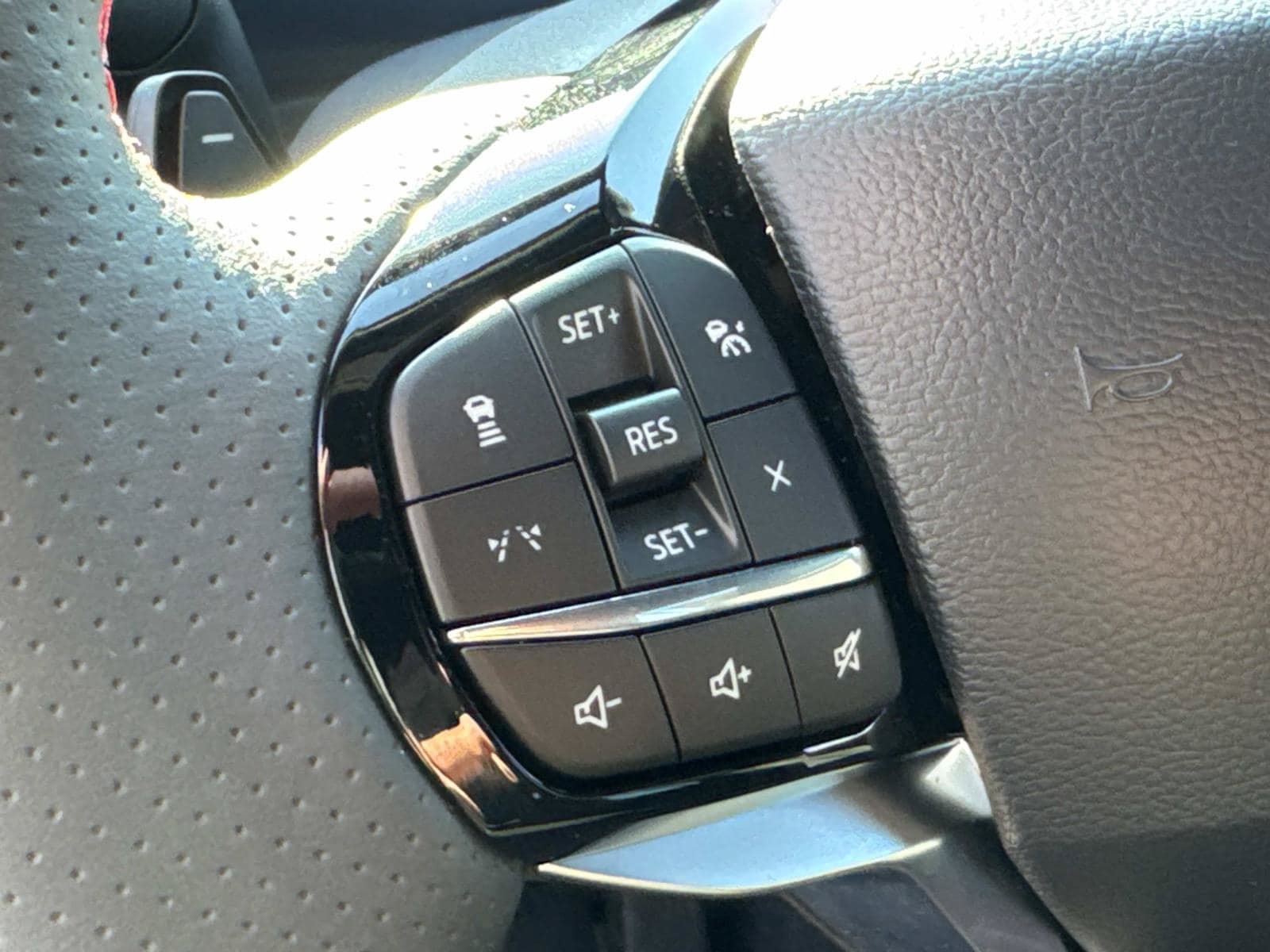 New 2026 Ford Explorer ST AWD/4WD image 29