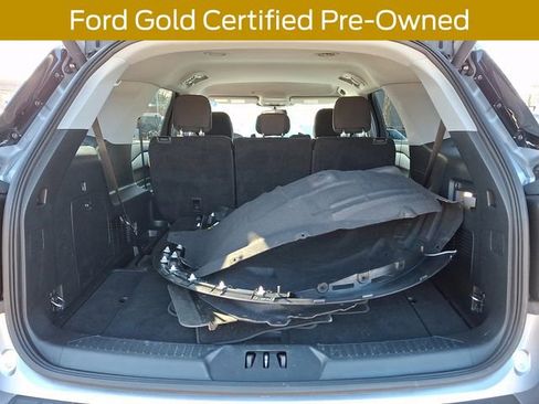 Used 2022 Ford Explorer XLT w/ Class IV Trailer Tow Package image 29