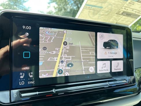 Used 2024 Volkswagen Atlas Cross Sport SEL Premium R-Line image 28