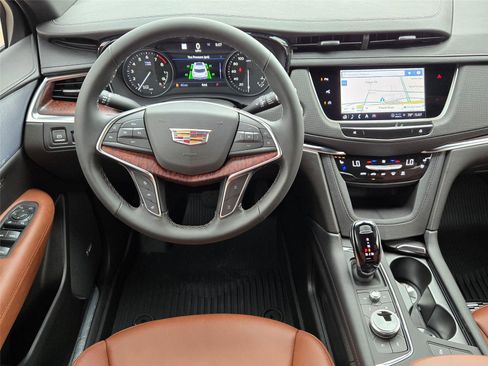 New 2026 Cadillac XT5 Premium Luxury w/ Driver Assist Package image 14