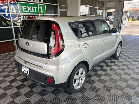 Used 2018 Kia Soul image 6