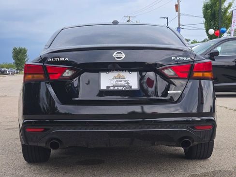 Used 2020 Nissan Altima 2.0 Platinum FWD image 14