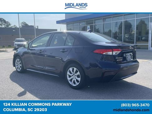 Used 2020 Toyota Corolla LE FWD image 4