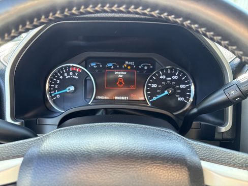 Used 2019 Ford F250 Lariat w/ Lariat Value Package image 17