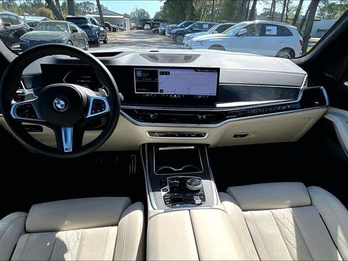 Certified 2025 BMW X7 xDrive40i w/ Executive Package image 16