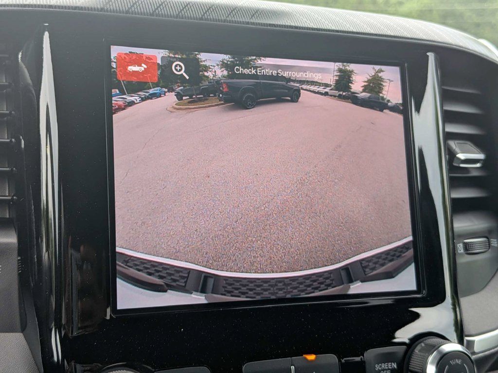 New 2026 RAM 1500 Express AWD/4WD image 22