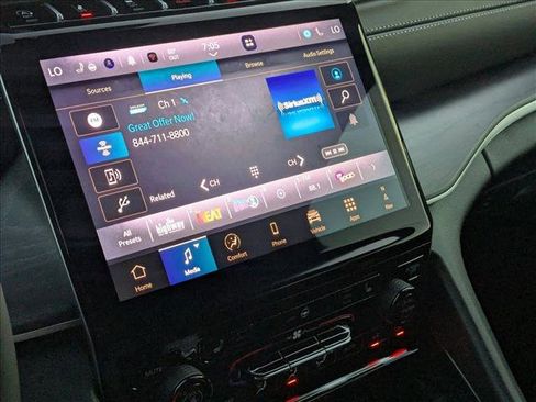 New 2025 Jeep Grand Cherokee L Limited w/ Black Appearance Package image 15