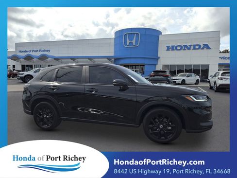 Certified 2025 Honda HR-V Sport image 1