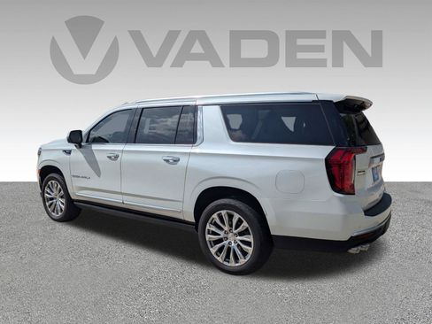 Used 2022 GMC Yukon XL Denali RWD image 32