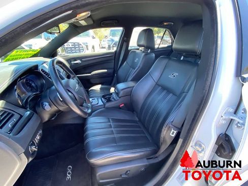 Used 2015 Chrysler 300 S RWD image 27