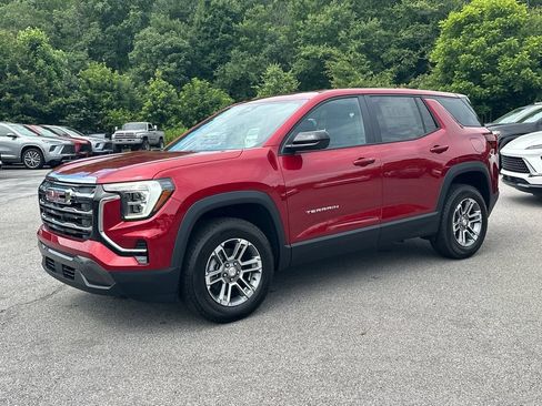 New 2026 GMC Terrain Elevation w/ Technology Package II FWD image 2