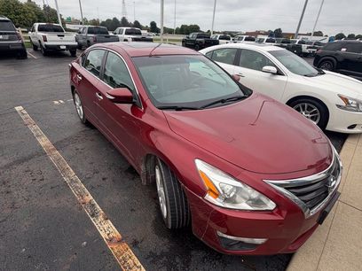 Used 2015 Nissan Altima 2.5 SL w/ Technology Package