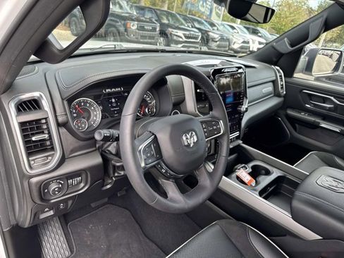 Used 2025 RAM 1500 Laramie image 12