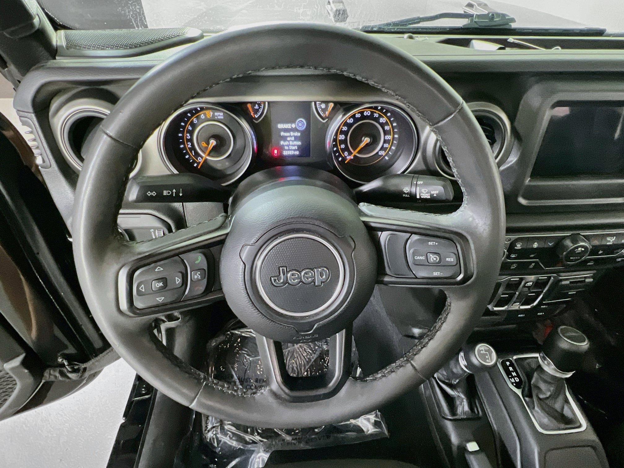 Used 2023 Jeep Gladiator Sport AWD/4WD image 11