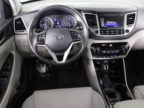 Used 2017 Hyundai Tucson Sport image 5