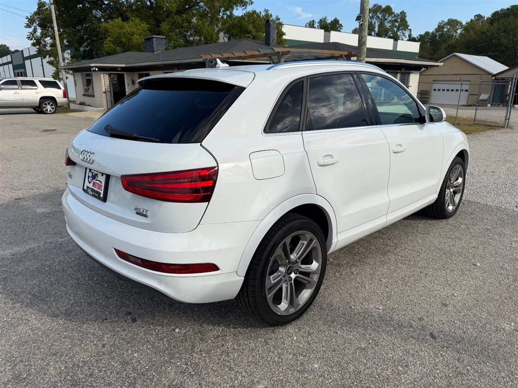 Used 2015 Audi Q3 2.0T Prestige w/ Prestige Package AWD/4WD image 5