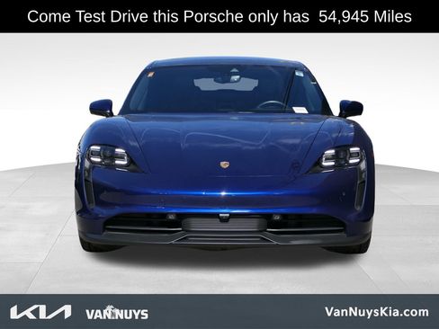 Used 2021 Porsche Taycan image 6