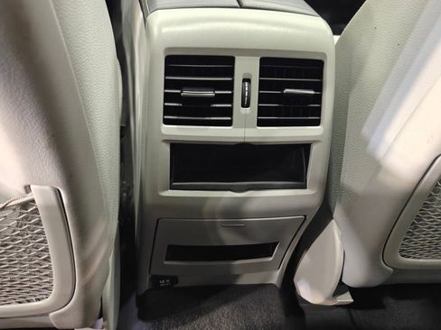 Used 2013 Mercedes-Benz ML 350 2WD image 30
