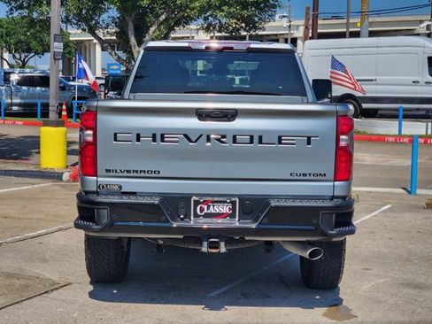 Used 2024 Chevrolet Silverado 2500 Custom w/ Custom Value Package AWD/4WD image 6