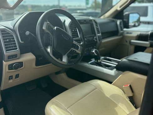 Used 2015 Ford F150 Lariat AWD/4WD image 8
