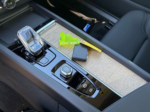 New 2026 Volvo XC60 B5 Plus w/ Protection Package Premier image 15